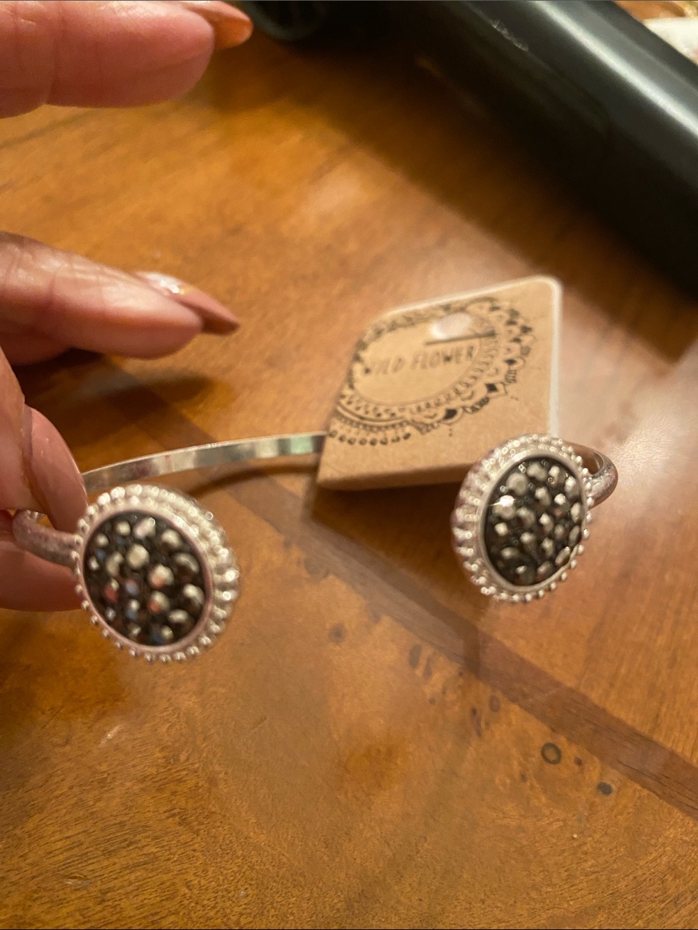 Wildflowers Silver Tone Bracelet with Black Disk Accents